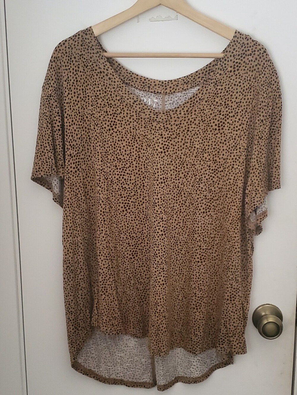 Maurices 24/7 Leopard Print V Neck Top Women's Size XXL